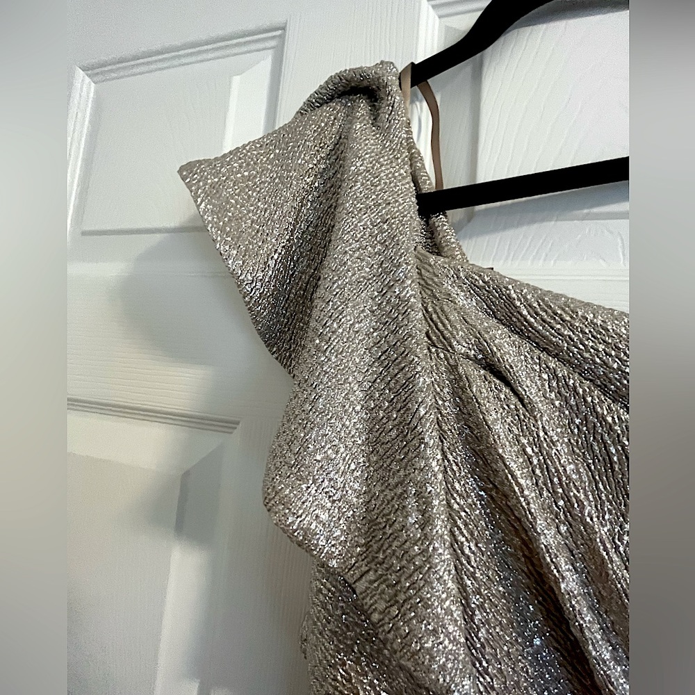 Hailey Logan By Adrianna Papell Silver Dress One Shou - Gem
